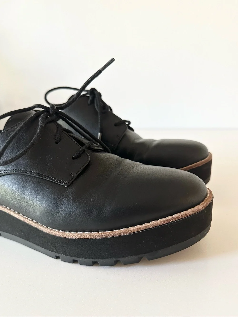 Eileen Fisher Black Leather Platform Oxfords Lug Sole Derby Size 8